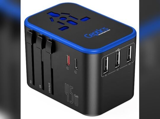 Best Universal Laptop Chargers for International Travel